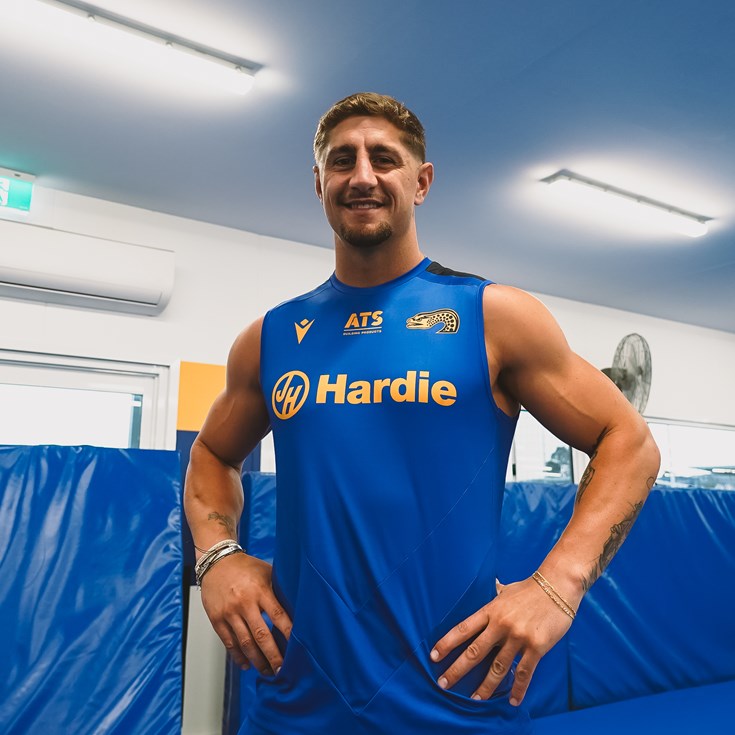 Zac Lomax officially joins Eels