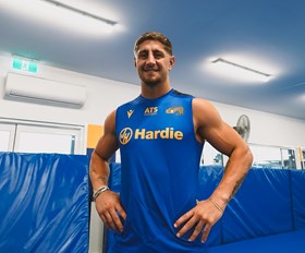 Zac Lomax officially joins Eels