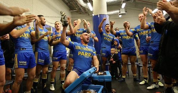 Team Song Eels Belt It Out At Anz Stadium Eels