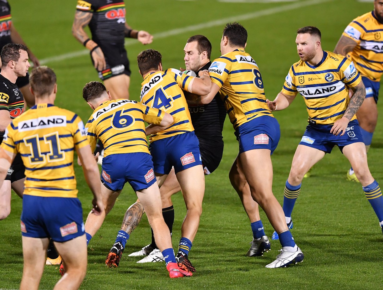 Panthers v Eels in photos | Eels